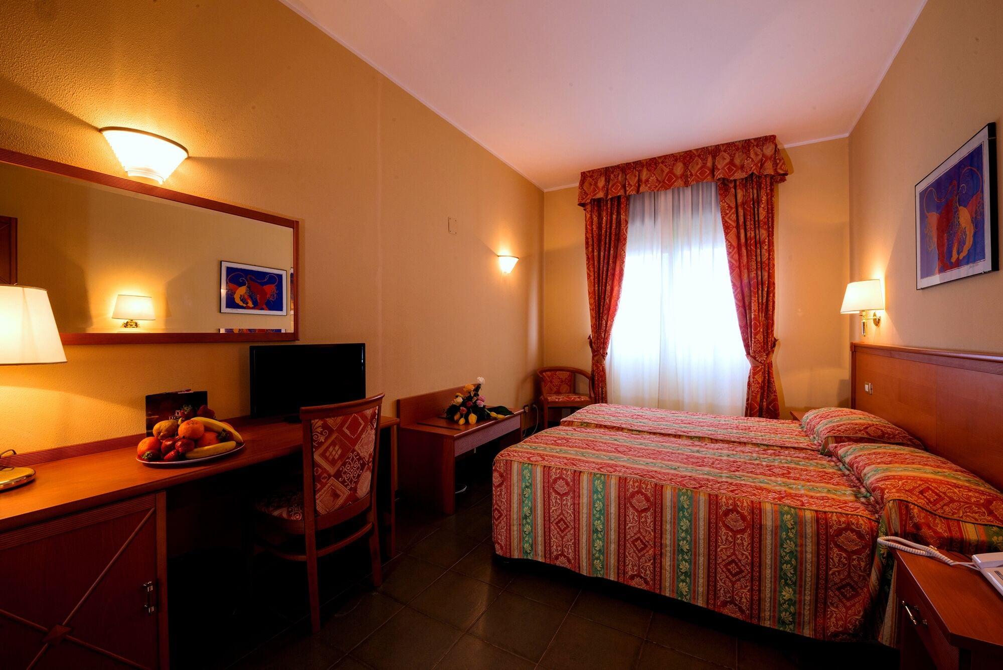 Th Cinisi - Florio Park Hotel 外观 照片
