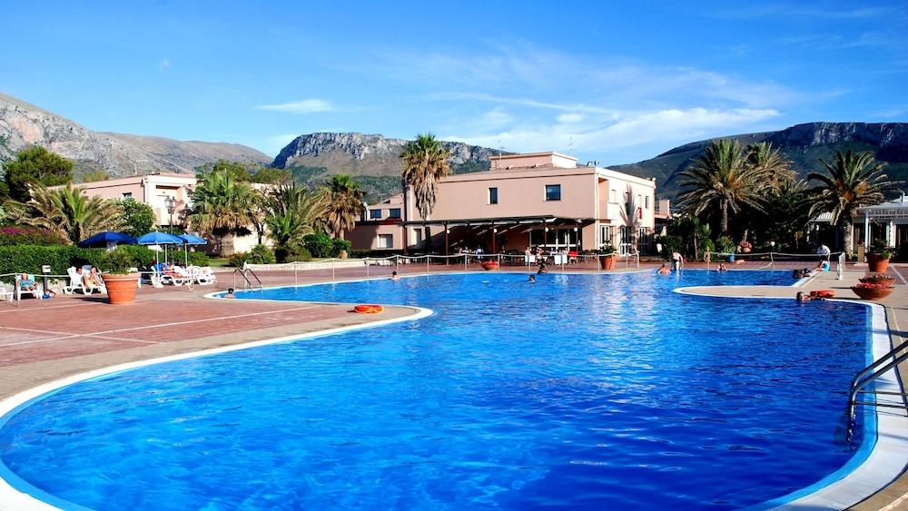 Th Cinisi - Florio Park Hotel 外观 照片