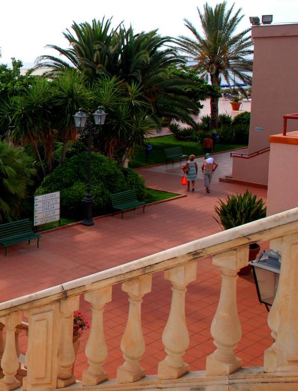Th Cinisi - Florio Park Hotel 外观 照片